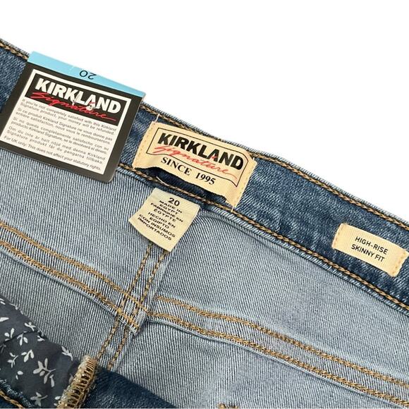 Kirkland Signature Women's Jeans High Rise Stretch Blue Size 20 NWT - Picture 6 of 11